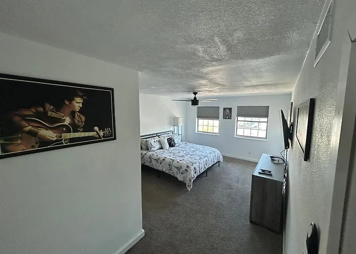 Holiday home Private Oasis With River Views Across From Laughlin *
